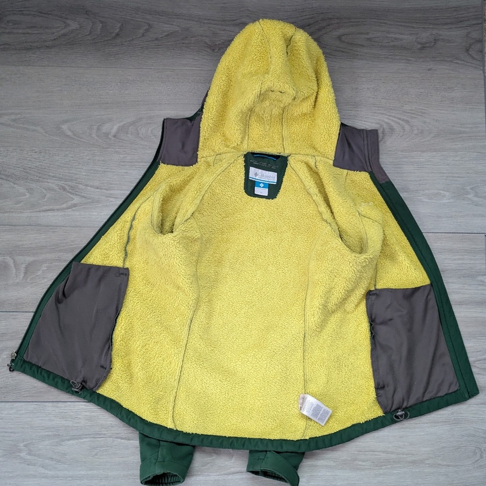 Columbia Forest Green Performance Jacket - image 3